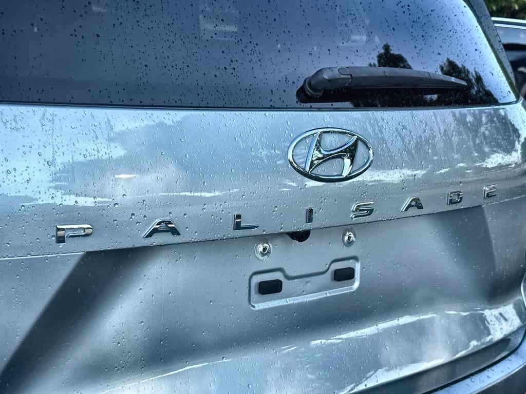 Used 2024 Hyundai Palisade Limited FWD image 10