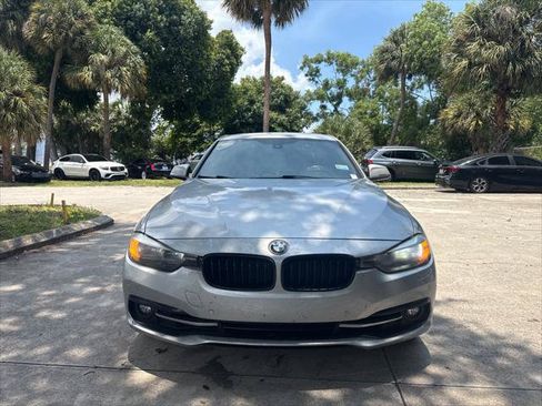 Used 2017 BMW 330i Sedan RWD image 3