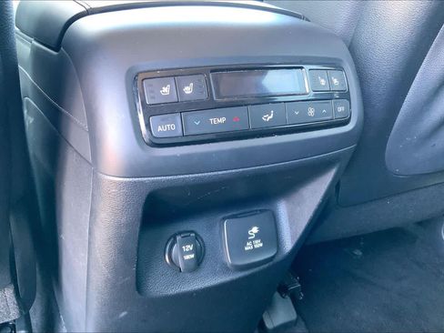 Used 2024 Hyundai Palisade Limited FWD image 29