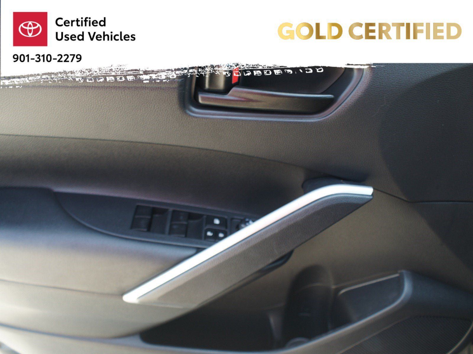 Used 2023 Toyota Corolla Cross AWD Hybrid image 27