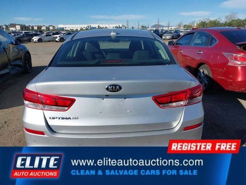 Used 2020 Kia Optima LX image 32