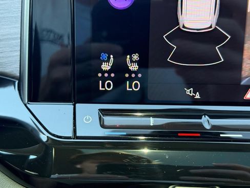 Certified 2025 Volkswagen Atlas SEL AWD/4WD image 20