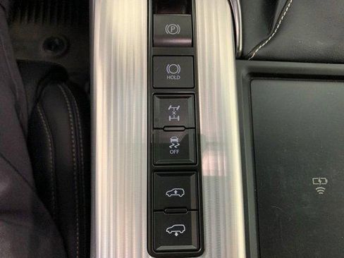 Used 2024 Lexus LX 600 F Sport image 12