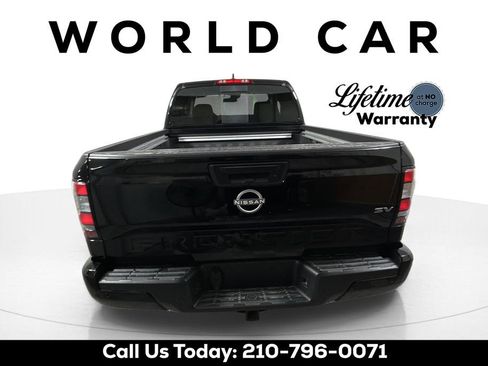 Used 2024 Nissan Frontier SV w/ SV Convenience Package image 14