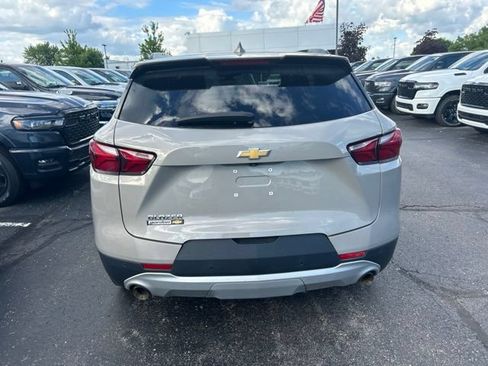 Used 2021 Chevrolet Blazer LT FWD image 3