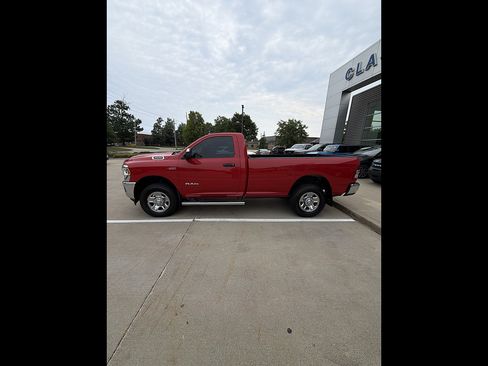 Used 2021 RAM 3500 Tradesman w/ Chrome Appearance Group AWD/4WD image 2