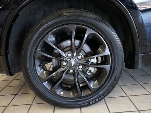 Used 2023 Dodge Durango R/T w/ Hemi Orange Plus Package image 60