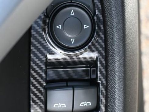 Used 2018 Chevrolet Camaro SS image 11