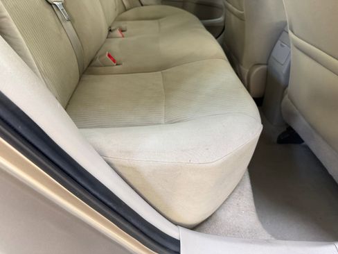 Used 2010 Toyota Corolla LE image 17