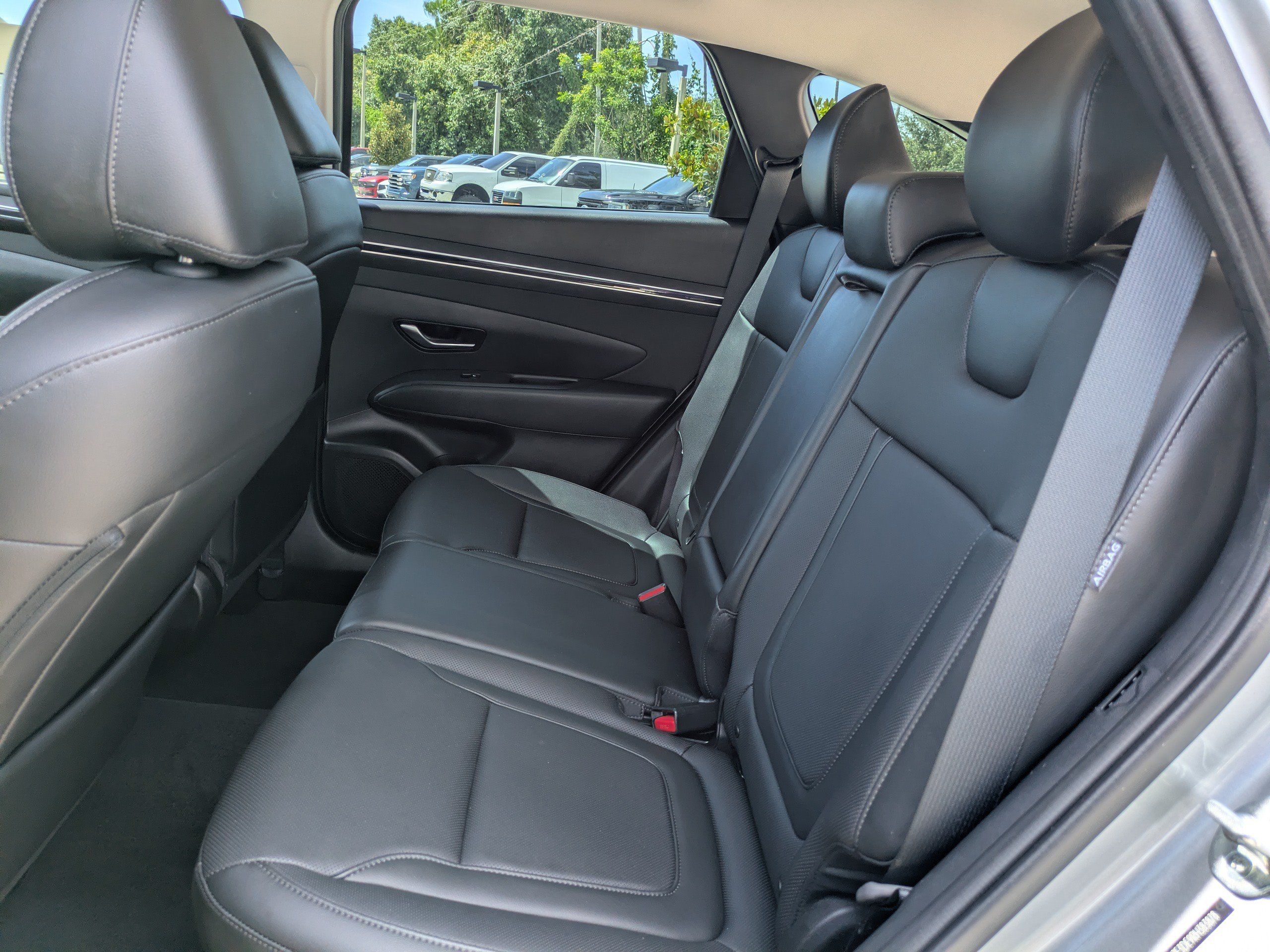 Certified 2024 Hyundai Tucson SEL w/ Convenience Package FWD image 13