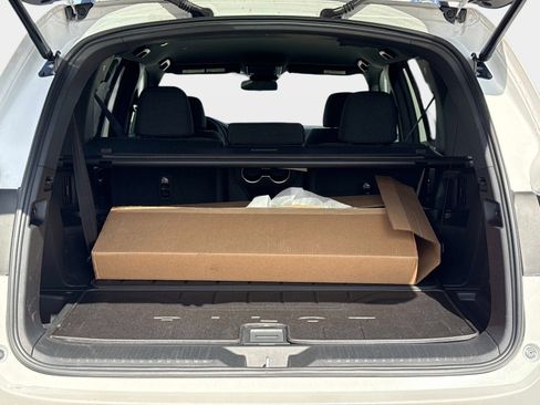 New 2026 Honda Pilot Sport image 11