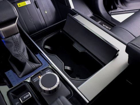 Used 2024 Toyota Sequoia Limited w/ Tow Technology Package image 20