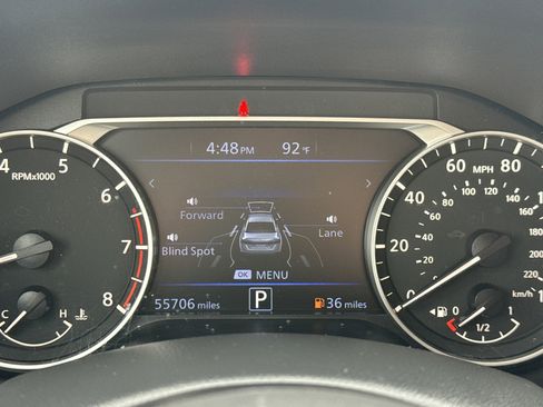 Used 2024 Nissan Altima 2.5 SV FWD image 18