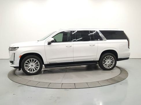 Used 2021 Cadillac Escalade ESV Premium Luxury AWD/4WD image 4