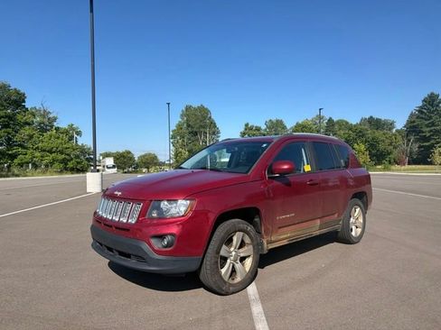 Used 2015 Jeep Compass Latitude AWD/4WD image 1