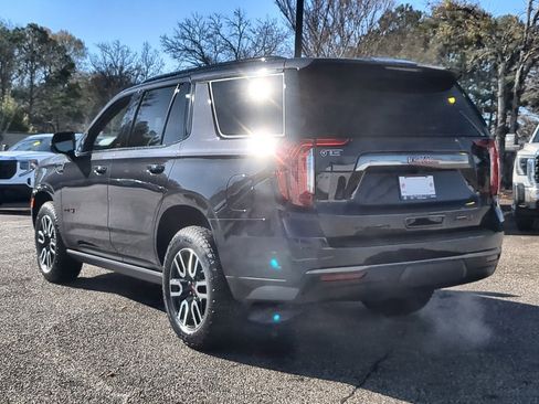 Used 2023 GMC Yukon AT4 w/ AT4 Premium Package image 6