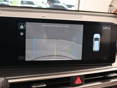 Used 2024 Kia Sorento S w/ Panoramic Sunroof Package FWD image 19