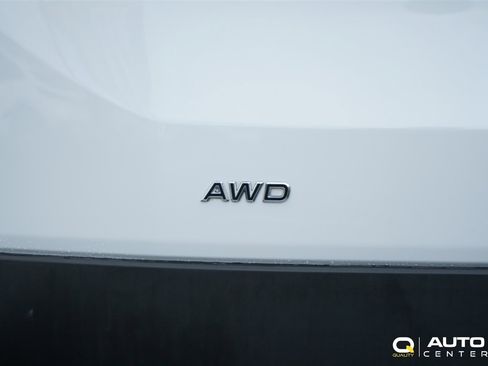 Used 2023 Ford Transit 250 Low Roof AWD w/ Exterior Upgrade Package image 10