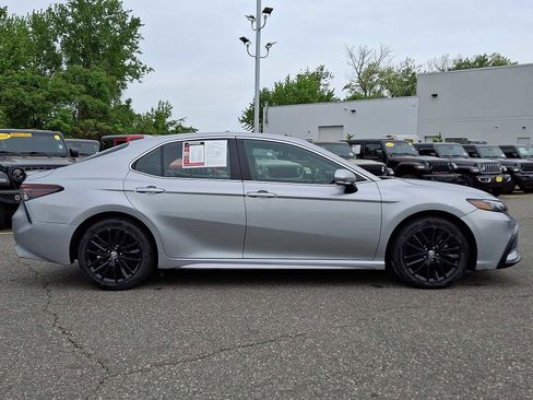 Used 2024 Toyota Camry SE FWD image 7