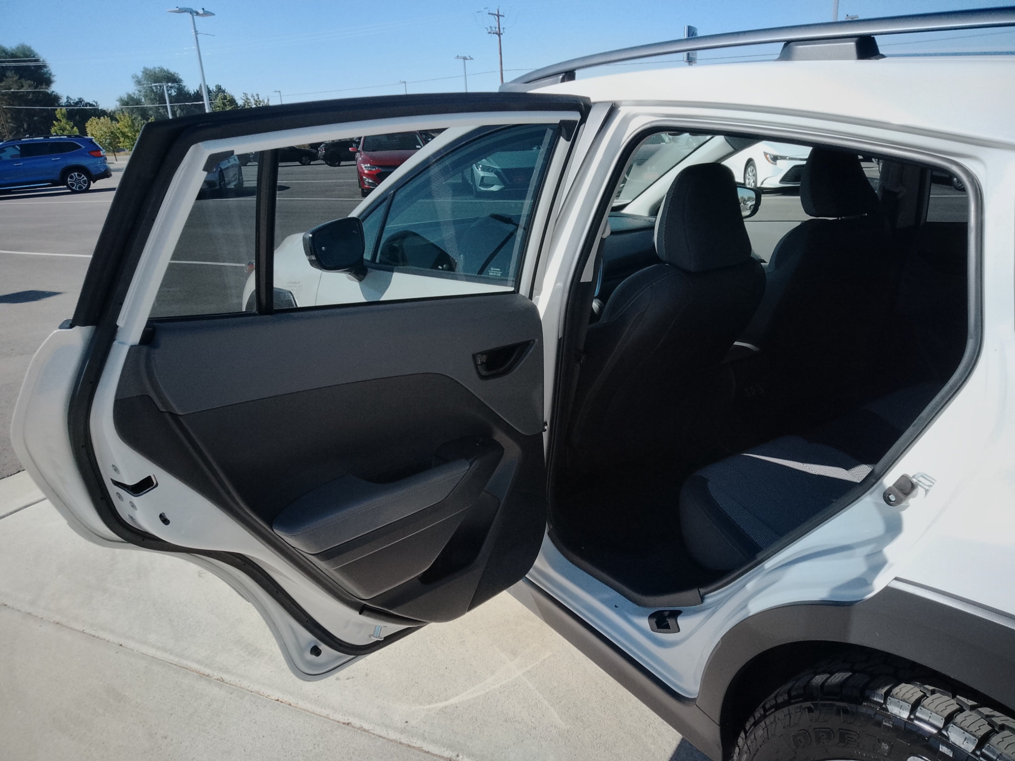 Certified 2024 Subaru Crosstrek 2.0i Premium w/ Crosstrek Mirror Package AWD/4WD image 9