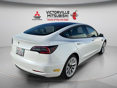 Used 2022 Tesla Model 3 RWD image 4