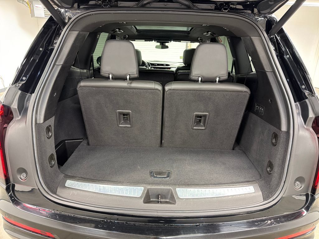 Used 2023 Cadillac XT6 Premium Luxury FWD image 19