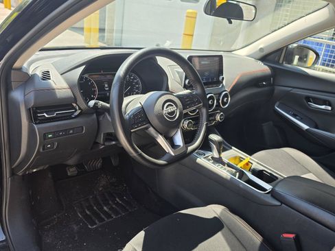 Used 2025 Nissan Sentra SR FWD image 10