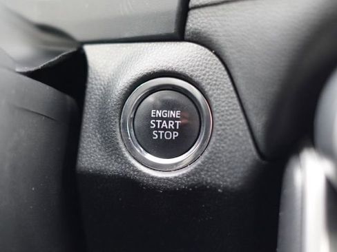 Used 2023 Toyota RAV4 XLE Premium image 25