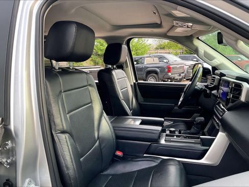 Used 2024 Toyota Sequoia SR5 w/ TRD Off-Road Package AWD/4WD image 9