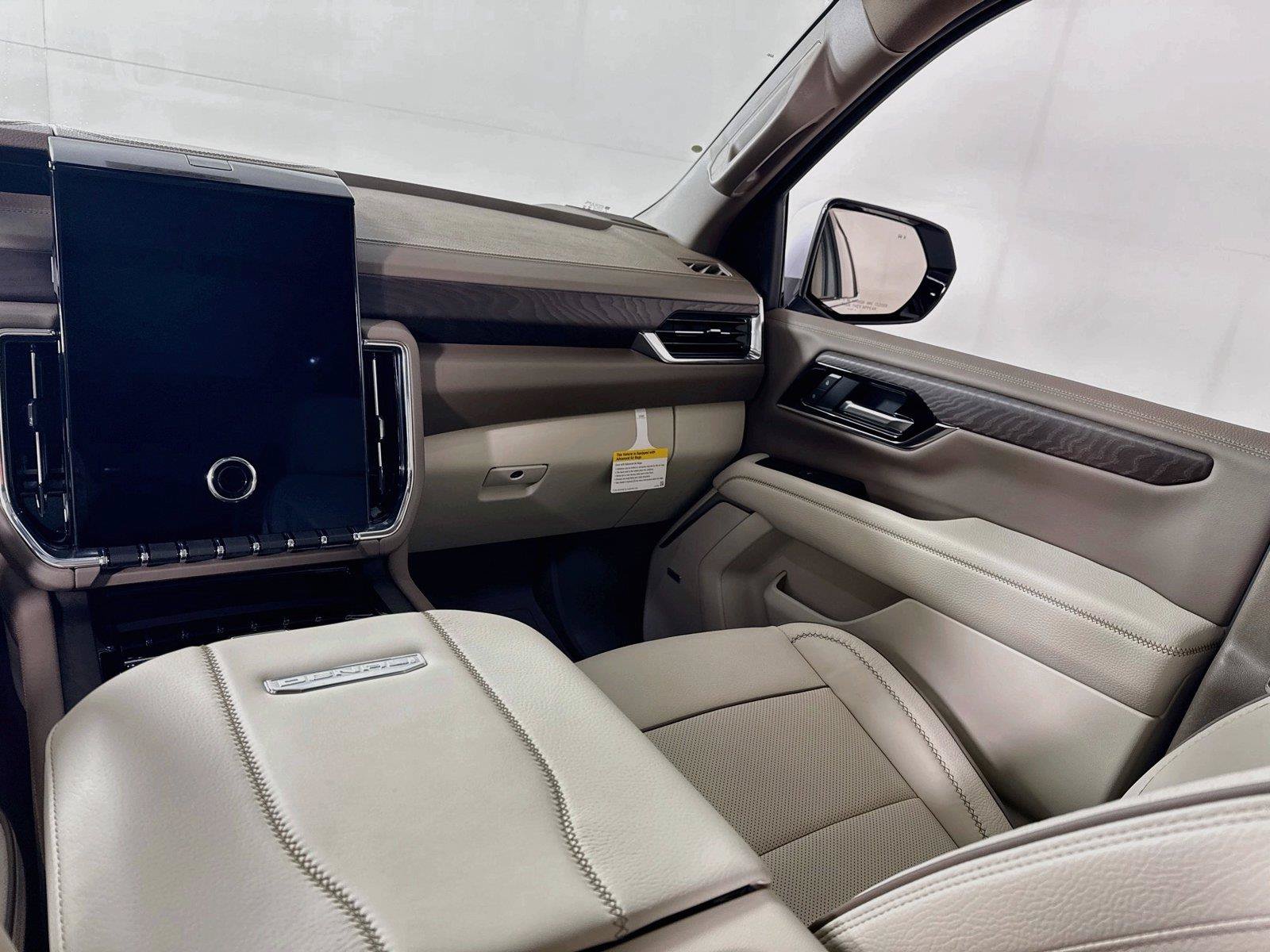 New 2027 GMC Yukon Denali w/ Denali Reserve Package AWD/4WD image 18