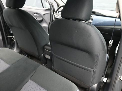 Used 2025 Nissan Versa SV image 16