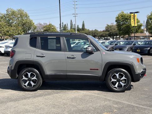 Used 2020 Jeep Renegade Trailhawk w/ LED Lighting Group AWD/4WD image 2