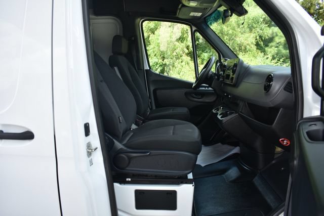 Used 2022 Mercedes-Benz Sprinter 2500 image 15