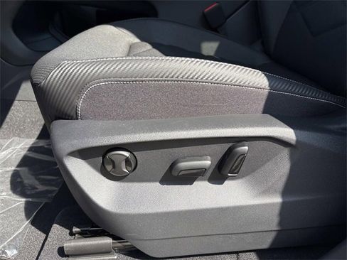 New 2026 Volkswagen Atlas Cross Sport SE image 17