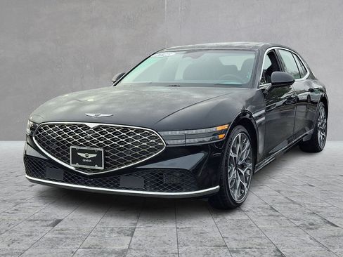 Certified 2025 Genesis G90 3.5T image 6