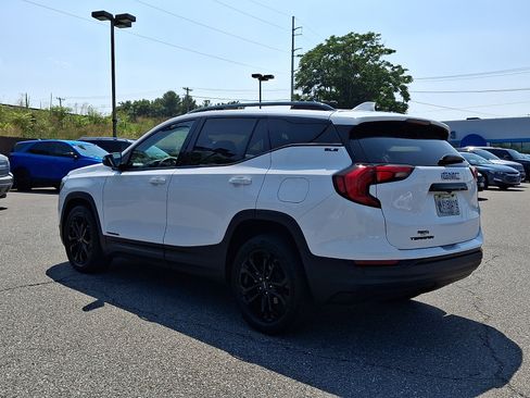 Certified 2021 GMC Terrain SLE w/ Driver Convenience Package FWD image 4