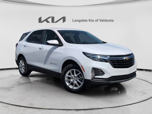 Used 2024 Chevrolet Equinox LT FWD image 1