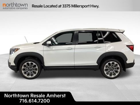 Used 2025 Honda Passport EX-L image 2