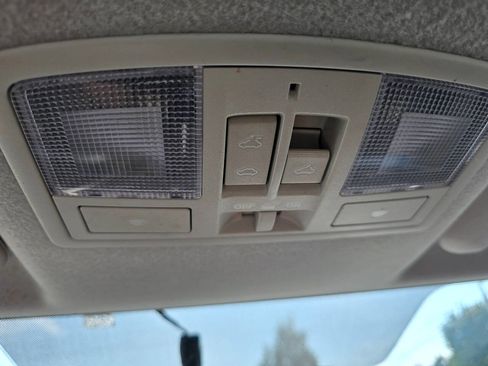 Used 2010 MAZDA MAZDA3 i Touring image 18