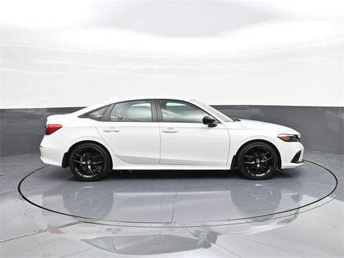 Used 2023 Honda Civic Sport image 24