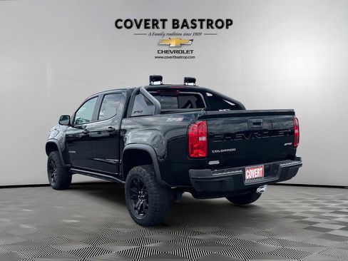 Used 2021 Chevrolet Colorado ZR2 w/ ZR2 Midnight Special Edition AWD/4WD image 5