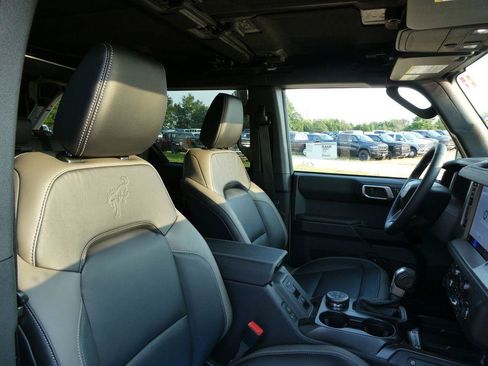 New 2026 Ford Bronco Outer Banks AWD/4WD image 11