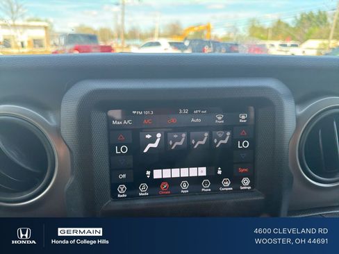 Used 2020 Jeep Wrangler Sport image 16