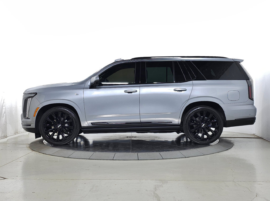 Certified 2025 Cadillac Escalade Sport Platinum w/ LPO, ONYX Package AWD/4WD image 2