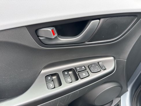 Used 2020 Hyundai Kona SE FWD image 10