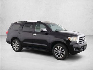 Used 2017 Toyota Sequoia Limited w/ Safety & Convenience Package AWD/4WD video 3