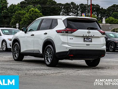 Used 2024 Nissan Rogue S FWD image 7