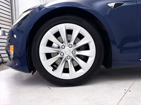 Used 2018 Tesla Model S 75D AWD/4WD image 16
