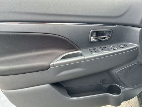 New 2026 Mitsubishi Outlander Sport ES image 13