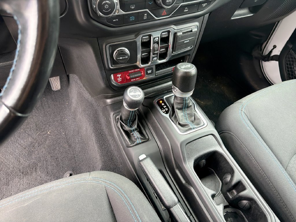 Used 2022 Jeep Wrangler Unlimited Rubicon 4xe AWD/4WD image 22